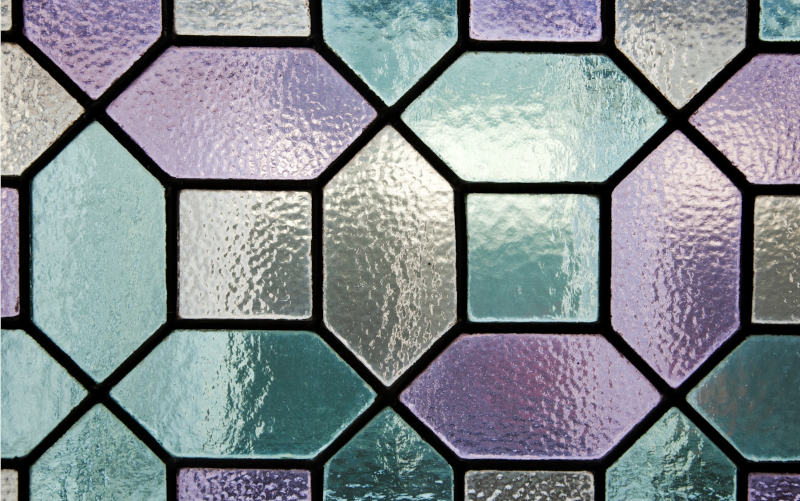 Glas in lood raam kan worden verwerkt in een kunststofkozijn
